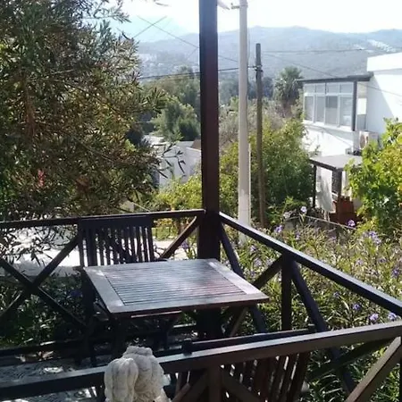 Cozy Apart 2 Min Walk To Beach With Amazing View Apartment Golturkbuku